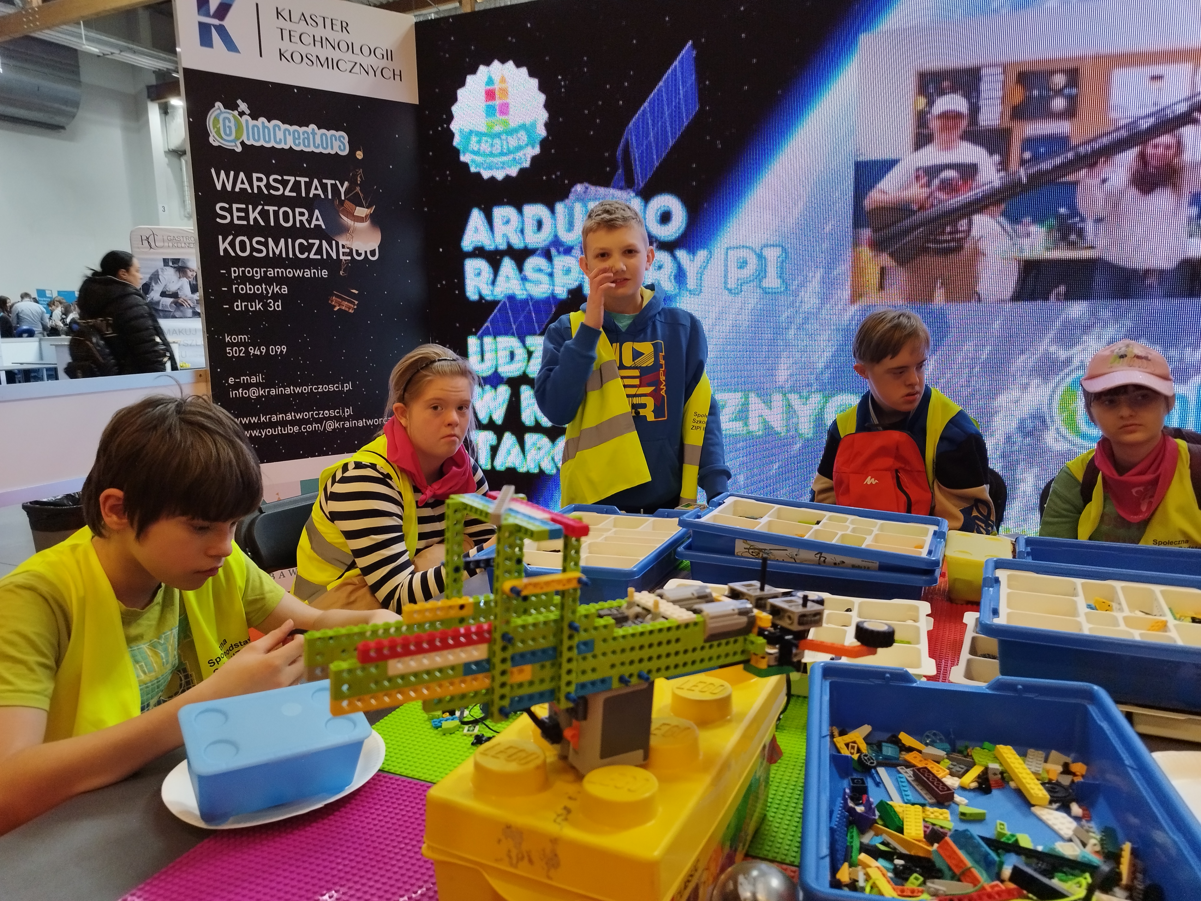 Potrzeby kadrowe w polskim sektorze kosmicznym prezentowane podczas Festiwalu Zawodów w Krakowie